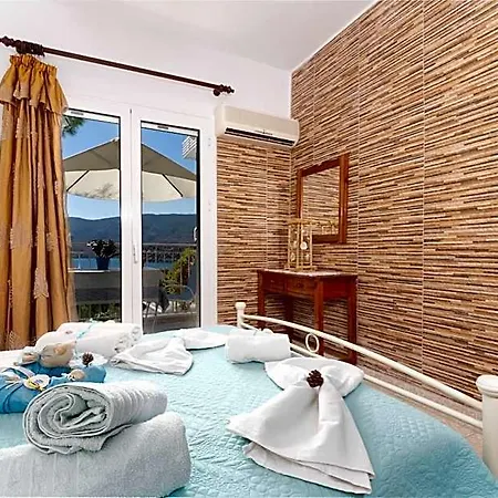Lions Hotel 5*